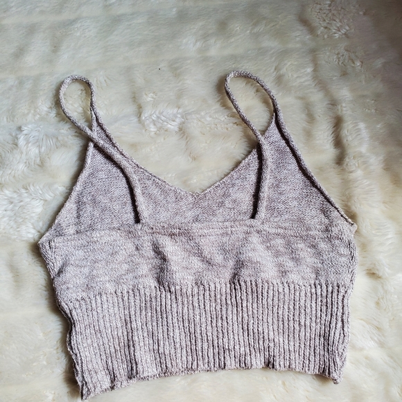 Cropped knitted tank top - Picture 2 of 2